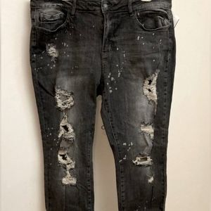 Judy Blue Boyfriend Fit Distressed Jeans